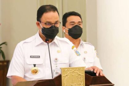 Foto: Anies Baswedan dan Ahmad Riza Patria.