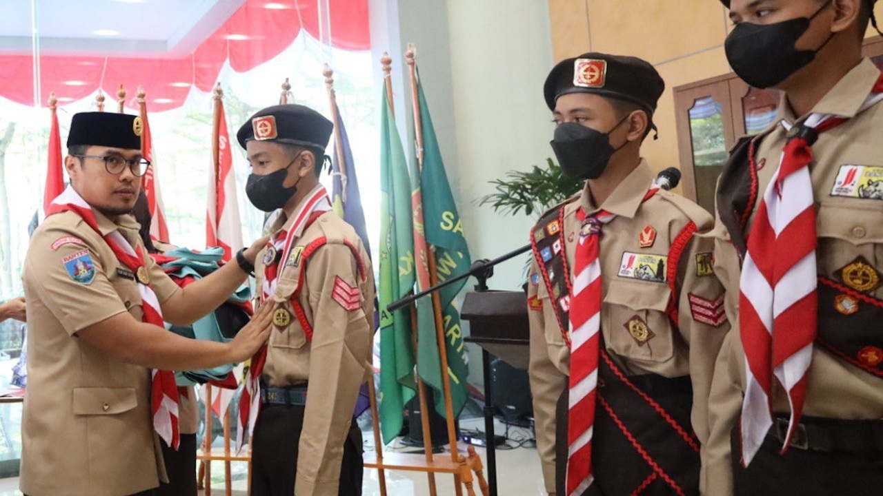 Foto Pilar Saga Ichsan pada acara pelepasan 16 kontingen Jambore Nasional XI asal Kota Tangerang Selatan (Tangsel).