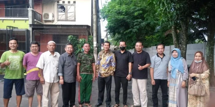 Foto Asda Banten Komarudin Bersama Warga Tangerang