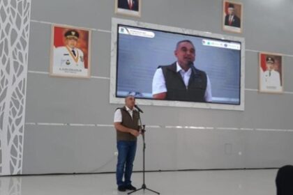 Bupati Tangerang Ahmed Zaki Iskandar