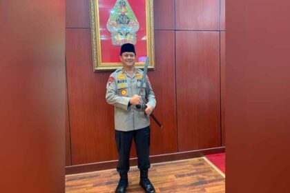 Irjen Rudy Heriyanto Pamer Golok Banten