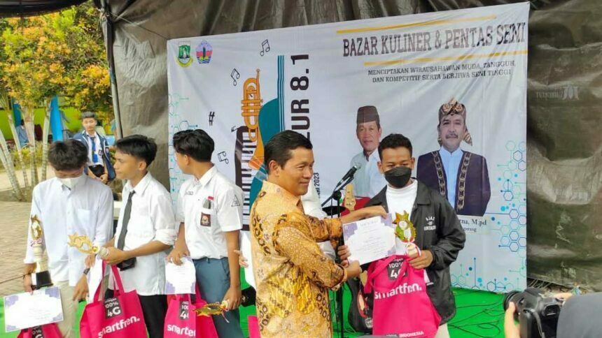 Asda 1 Provinsi Banten Dr. H. Komarudin