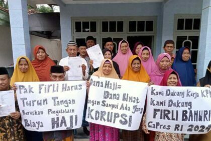 Calon Jamaah haji Kecamatan Panji Situbondo Dukung Firli Bahuri