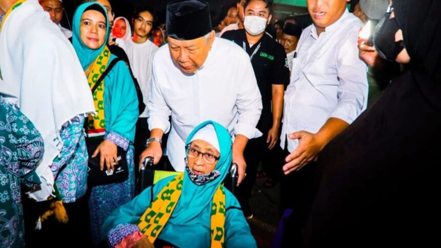 Benyamin Davnie Lepas Calhaj Asal Kota Tangerang Selatan (Source: Fajarpos.com)