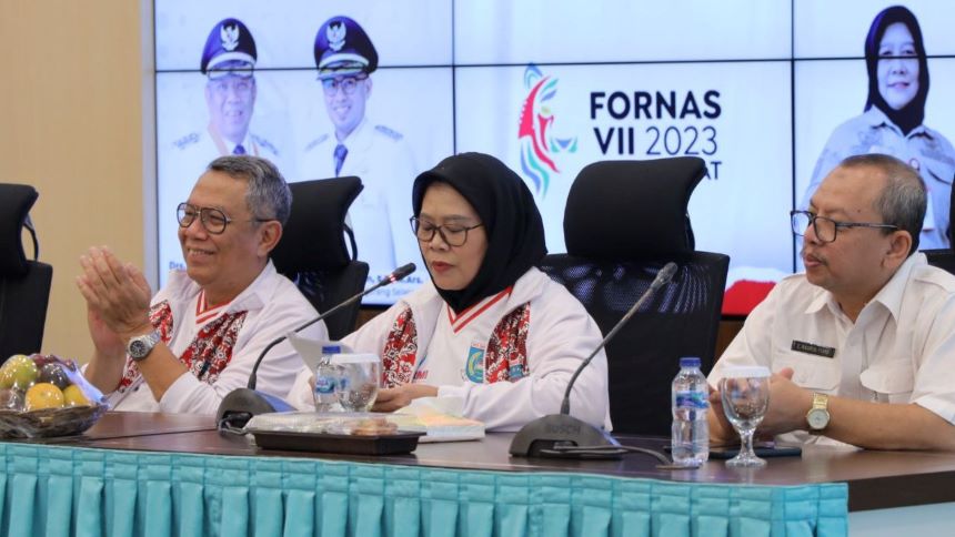 Benyamin Davnie pada Pelepasan 258 Kontingen Kormi Tangsel untuk Berlaga di Ajang Fornas ke-VII 2023 di Jawa Barat