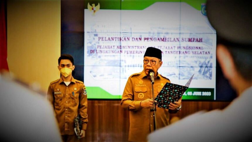 Walkot Tangsel Benyamin Davnie Lantik Ratusan Pejabat Administrasi dan Fungsional Pemerintah Kota Tangerang Selatan