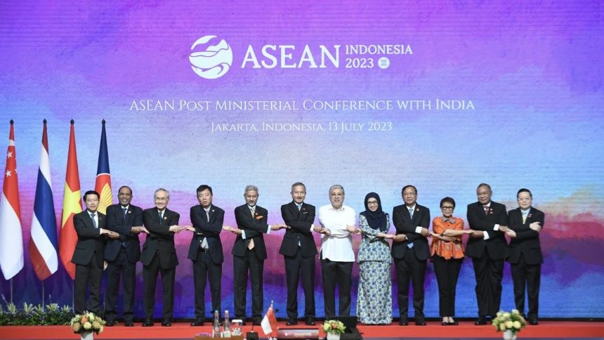 Menlu Retno Marsudi