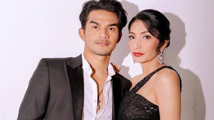 Tengku Tezi dan Tyas Mirasih Menikah