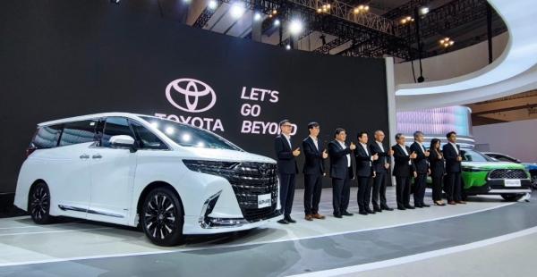 Toyota Alphard Hybrid