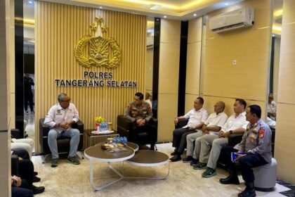 Foto Ketua KONI Tangsel bersama KAPOLRES Tangsel