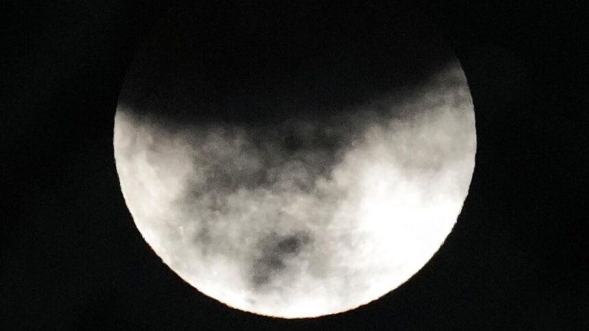 Gerhana Bulan Sebagian