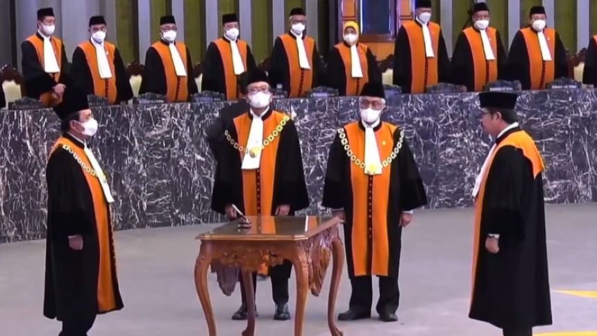 Ketua TUN MA Hakim Agung Yulius