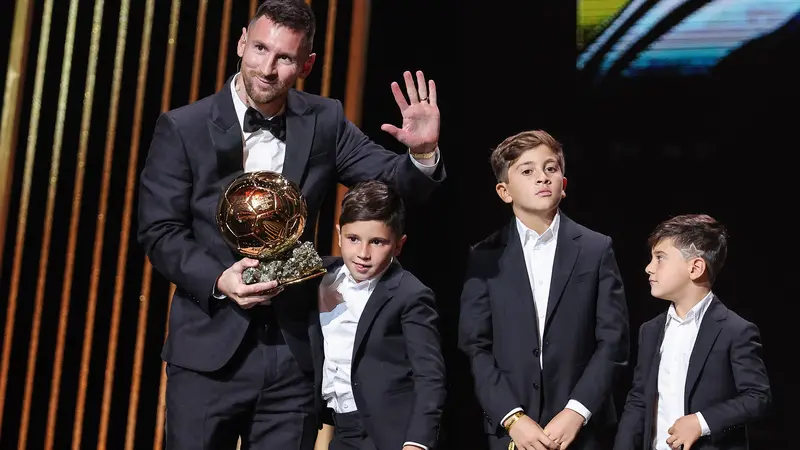 Lionel Messi Raih Gelar ke-8 Ballon d'Or