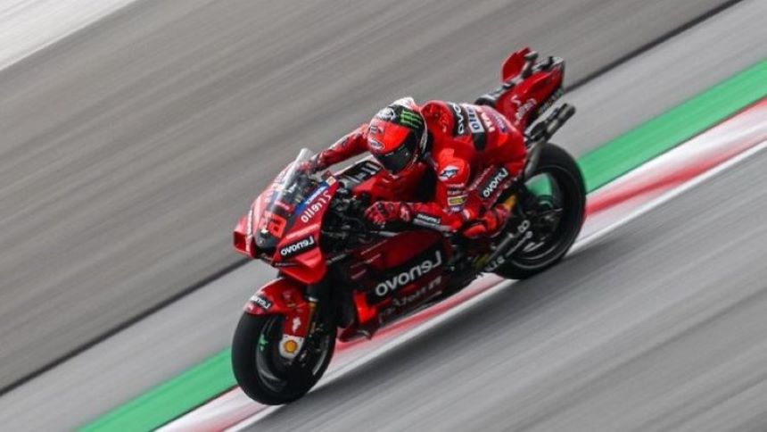 Francesco Bagnaia di MotoGP Malaysia 2023 yang Berhasil Finis ke 3
