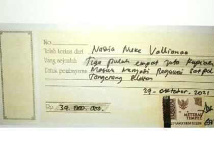 Kwitansi Uang Pelicin Dugaan Penipuan Rekrutmen Tenaga Honorer Kota Tangerang Selatan
