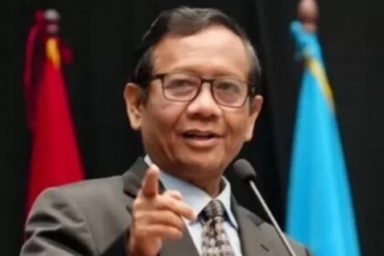 Mahfud MD Hukum Tata Negara, Universitas Islam Indonesia (UII), Yogyakarta