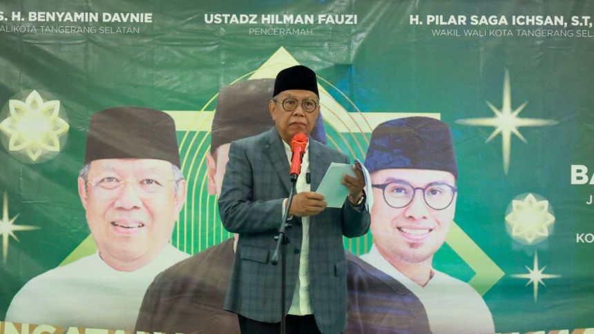 Benyamin Davnie pada acara peringatan Nuzulul Qur’an tahun 1445 Hijriyah di Islamic Center Baiturrahmi pada hari Kamis, tanggal 28 Maret 2024