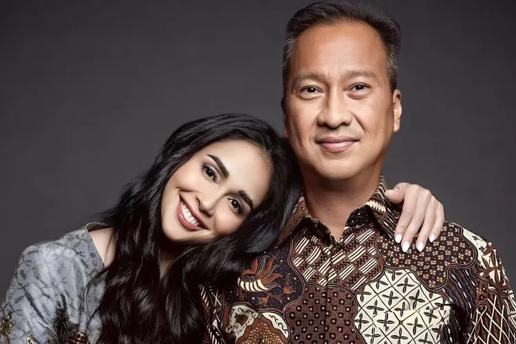 Istri Menperin Loemongga Haoemasan Salomons