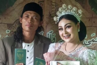 Pria di Lamongan Persunting Perempuan Gresik dengan Uang Mahar Rp999.999.999