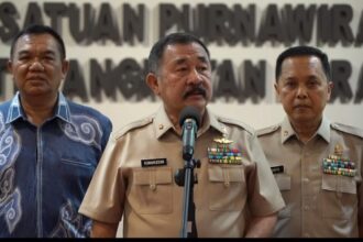 Pelaksana Tugas Ketua Umum Pengurus Pusat Persatuan Purnawirawan TNI AD (PLT. Ketum PPAD) Mayjen TNI Purnawirawan Komaruddin Simanjuntak, di Kantor PPAD, Matraman
