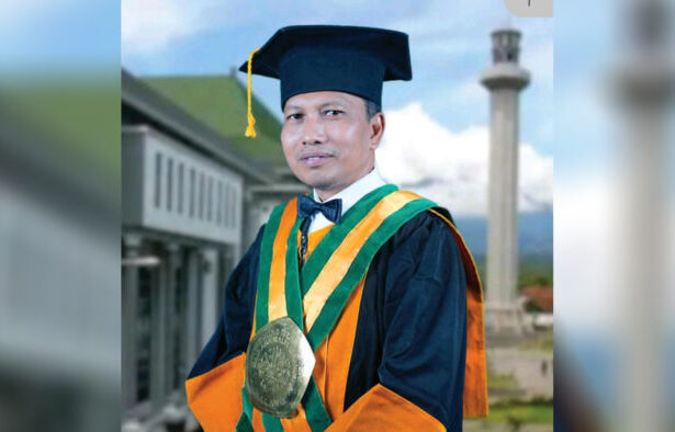 Prof. Dr. H. Ahmad Barizi, M.A sebagai Guru Besar dalam bidang Tasawuf